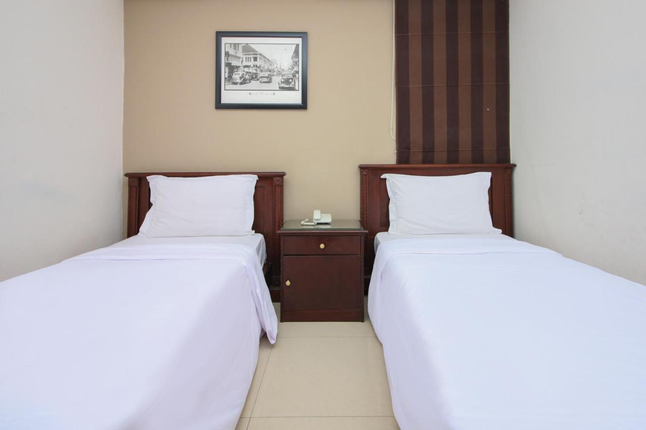 Sky Hotel Buah Batu 1 Bandung Exterior photo