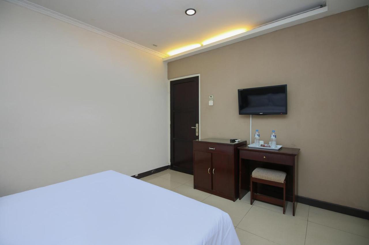 Sky Hotel Buah Batu 1 Bandung Exterior photo