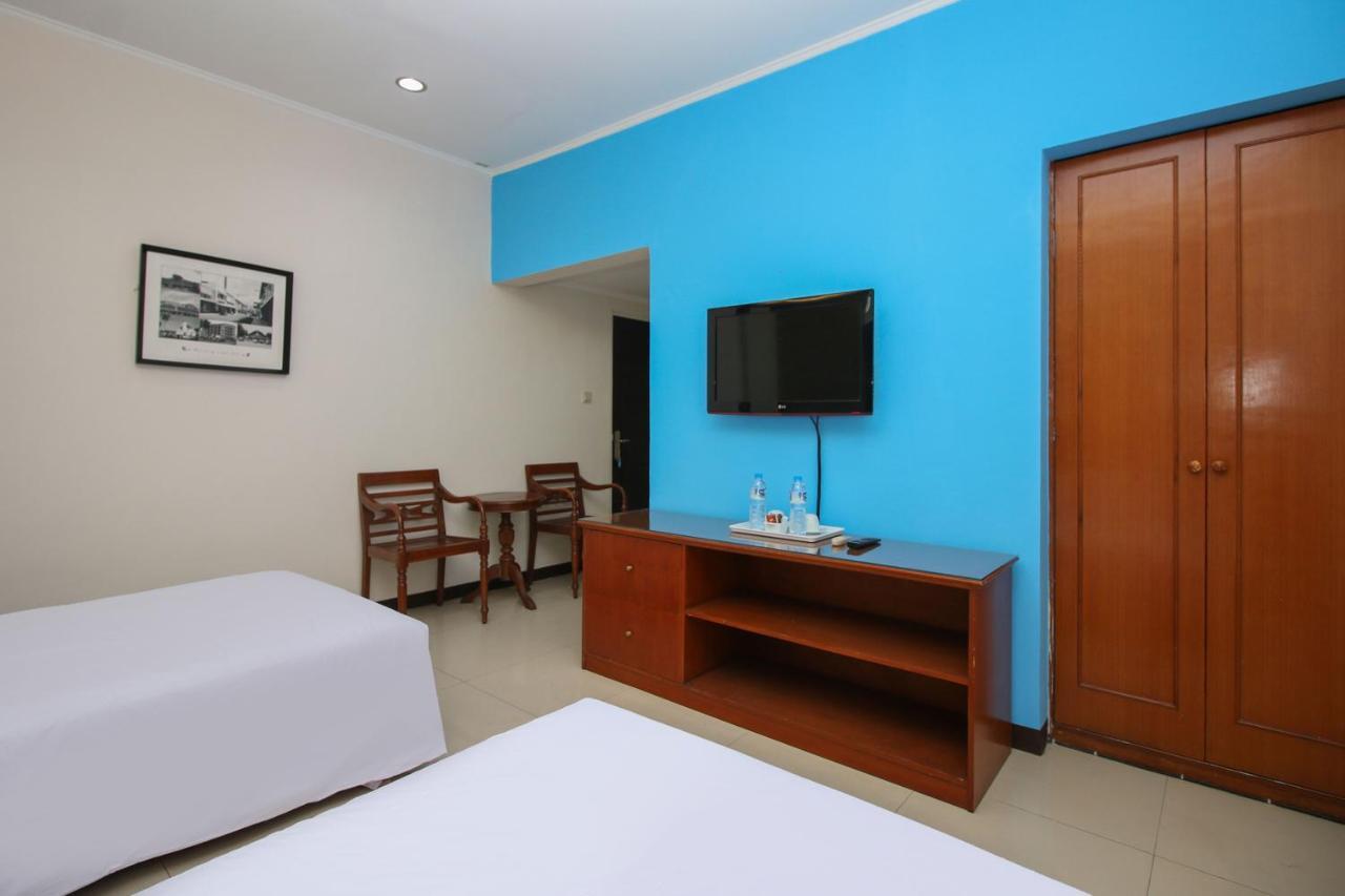 Sky Hotel Buah Batu 1 Bandung Exterior photo